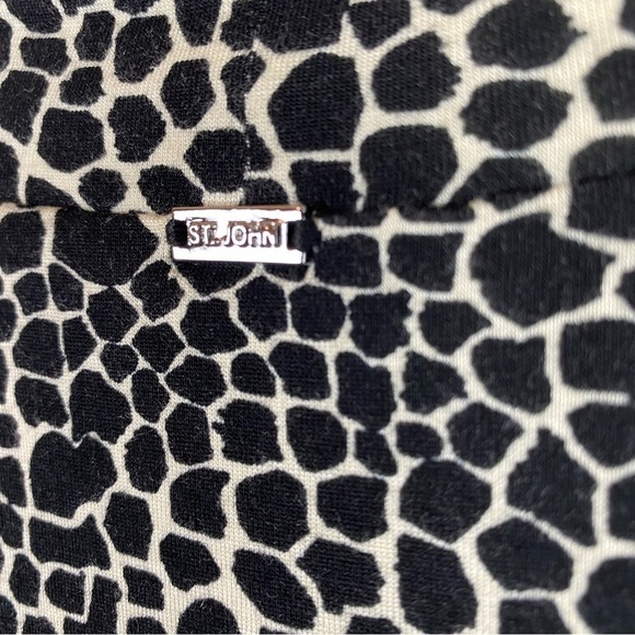 St. John Sport Animal Print Turtleneck Short Sleeve Shell - Picture 7 of 7
